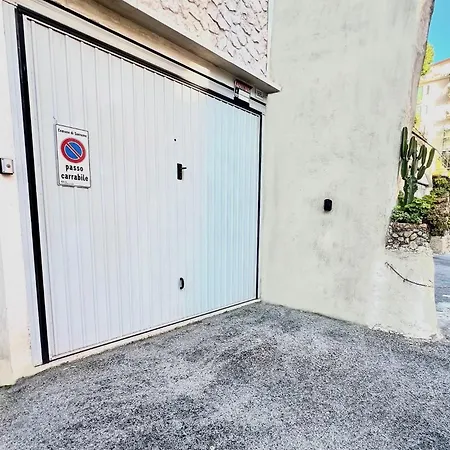 Il Giardino Del Comandante - Trilocale Con Garage Sanremo